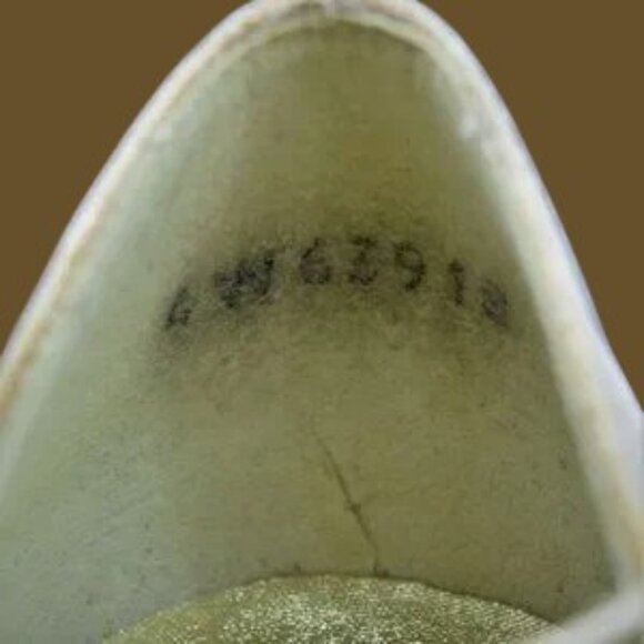 Stuart Weitzman Gold Lame & Rhinestone Mid Heel Formal - Picture 11 of 12